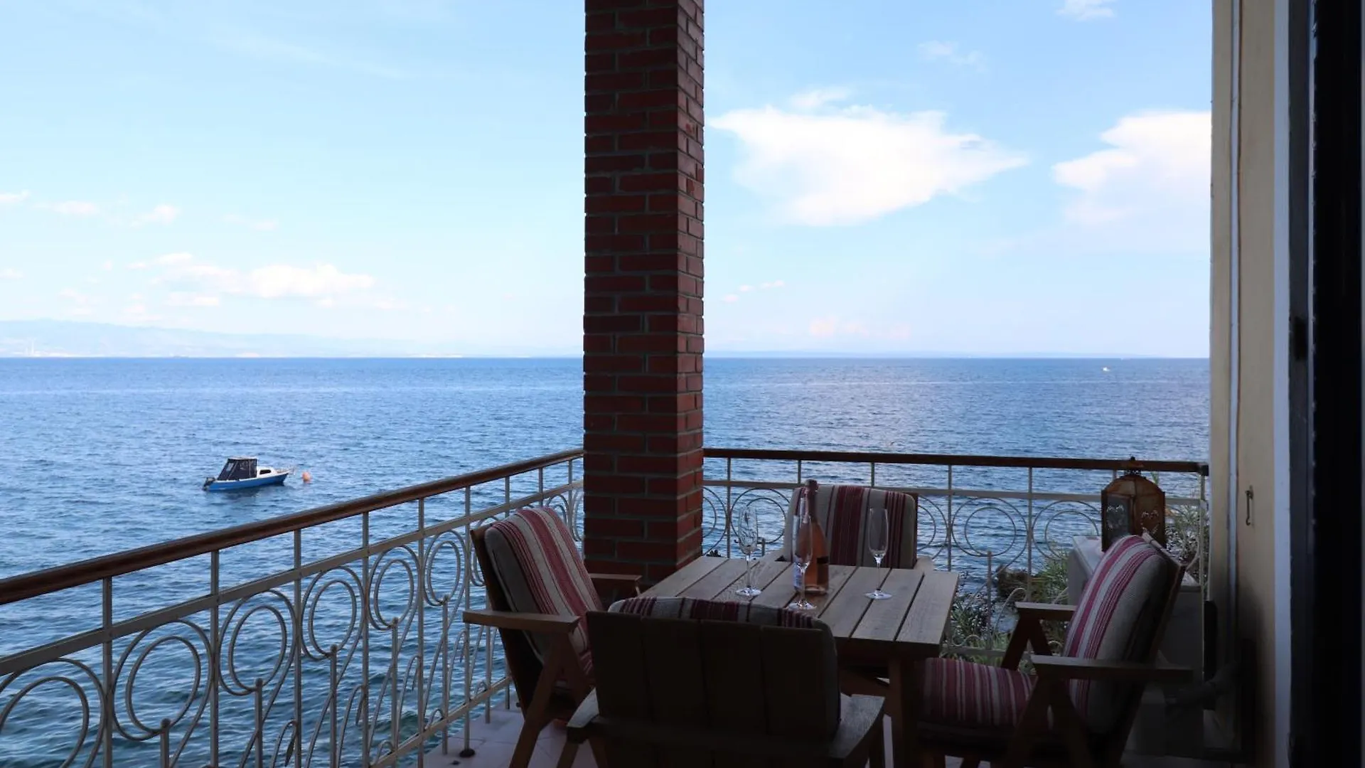 Apartment In Villa Mery On The Sea Opatija