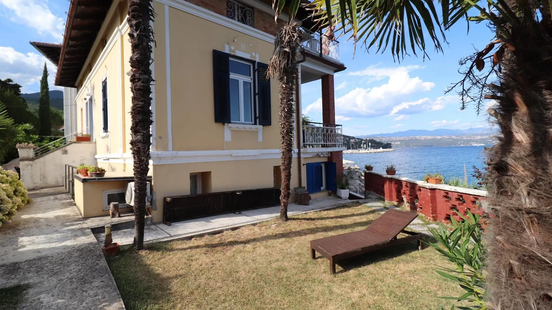 Apartment In Villa Mery On The Sea Opatija