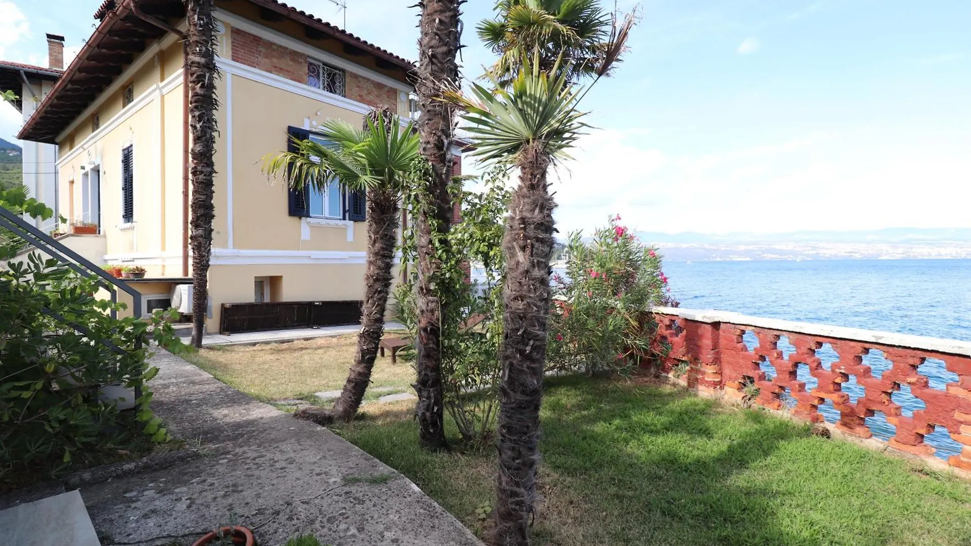 Apartment In Villa Mery On The Sea Opatija Chorvatsko